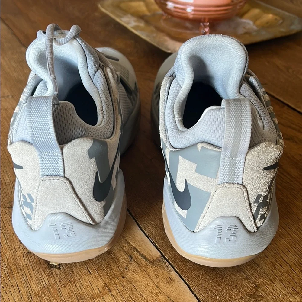 Nike Gray Athletic Running Shoes with Breathable Mesh - Picture 5 of 5